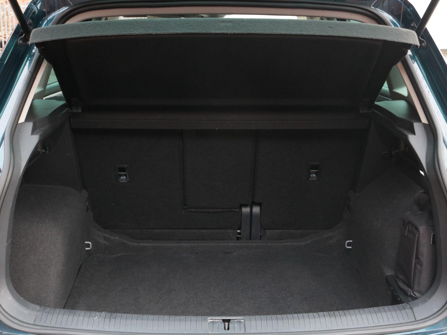 Used Volkswagen Tiguan 2022 for sale - 76849599: Photo 9