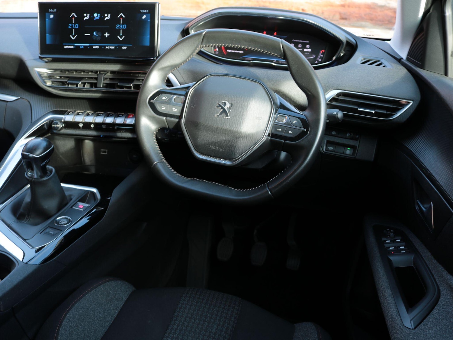 Used Peugeot 5008 2021 for sale - 76585183: Photo 14