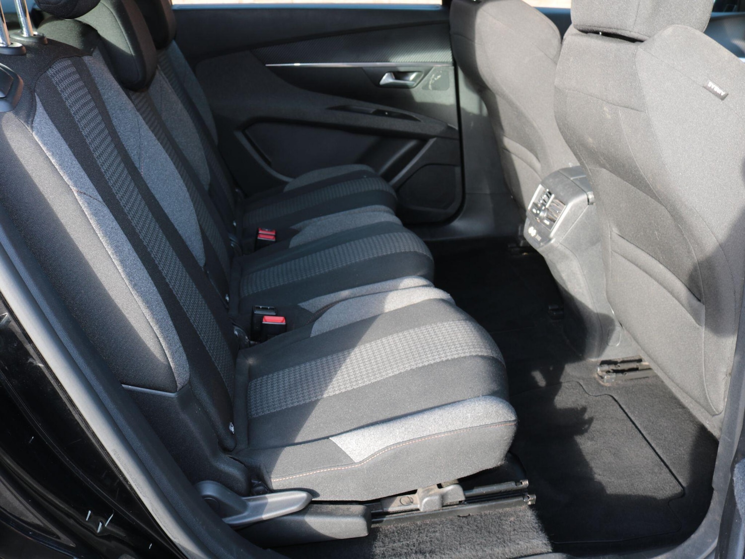 Used Peugeot 5008 2021 for sale - 76585183: Photo 24