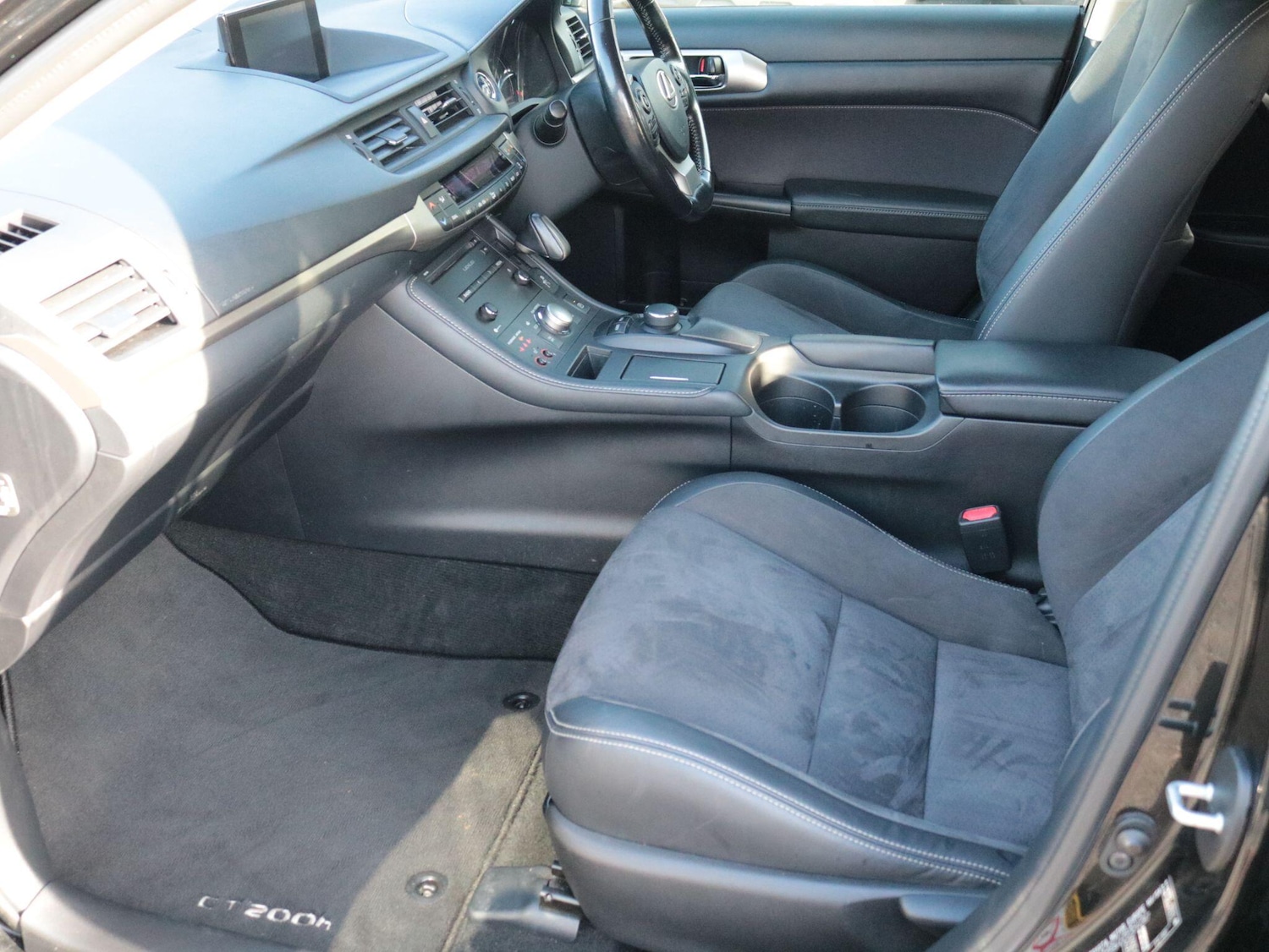 Used Lexus CT 2017 for sale - 76512962: Photo 16