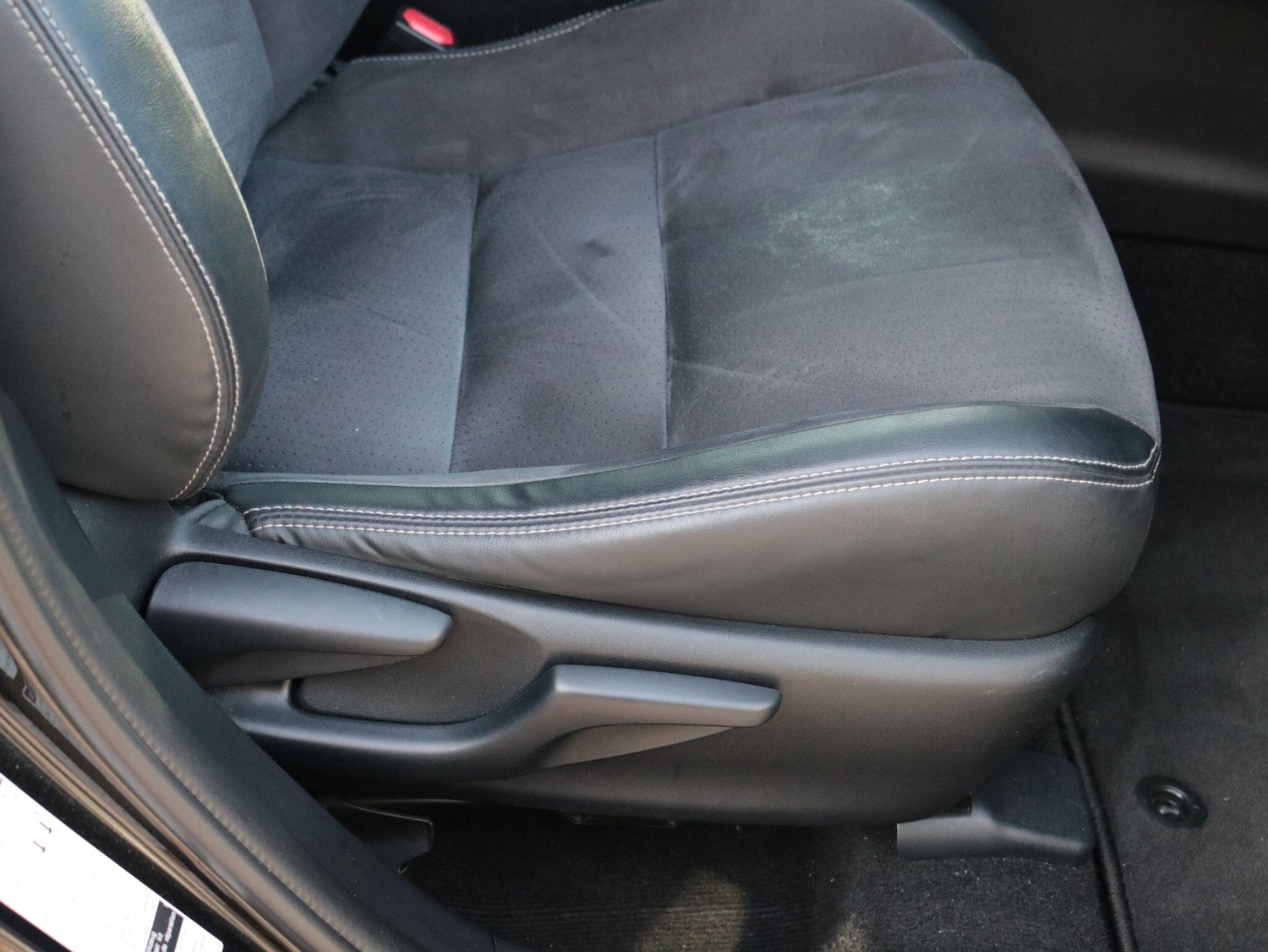 Used Lexus CT 2017 for sale - 76512962: Photo 32