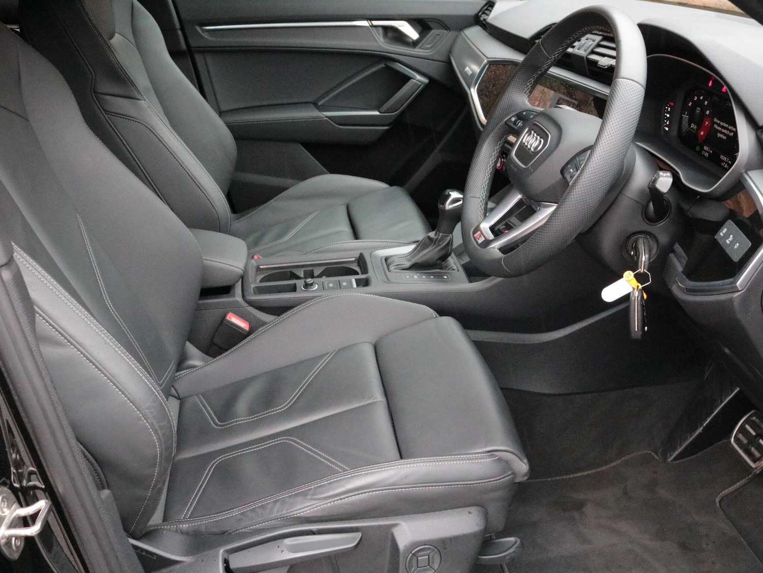 Used Audi Q3 2025 for sale - 76850308: Photo 14