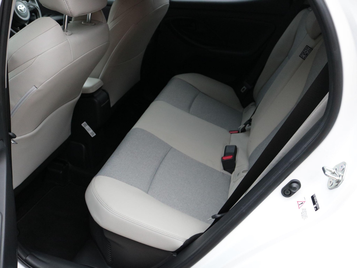 Used Toyota Yaris 2022 for sale - 77425435: Photo 22