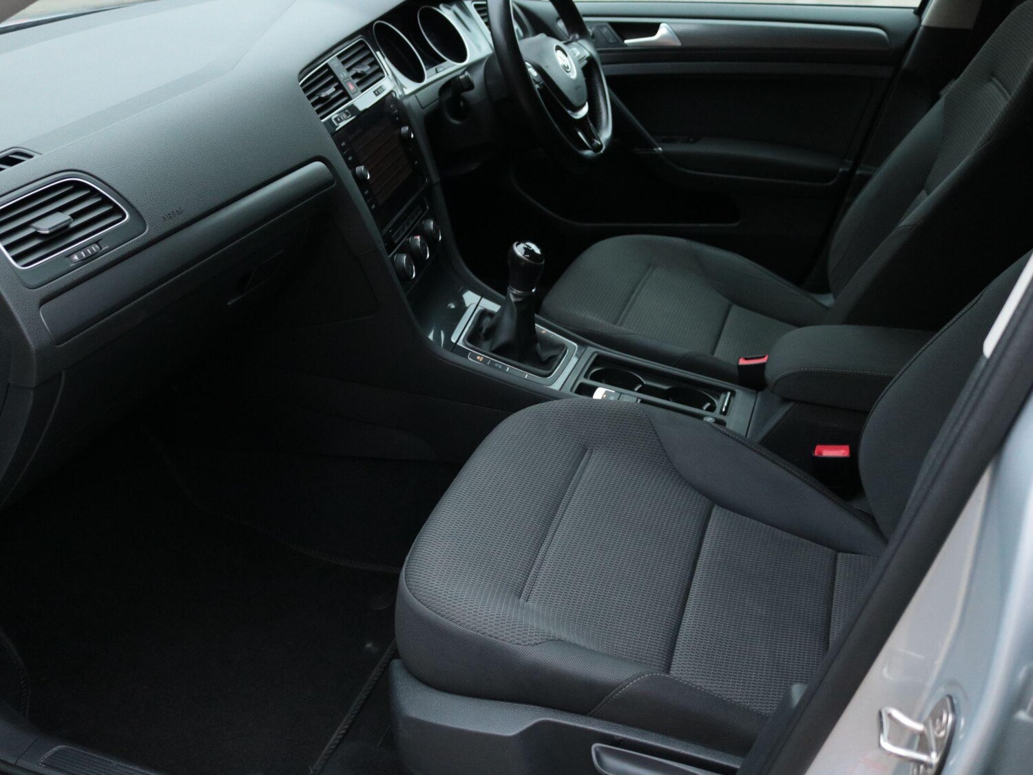 Used Volkswagen Golf 2018 for sale - 77468212: Photo 16