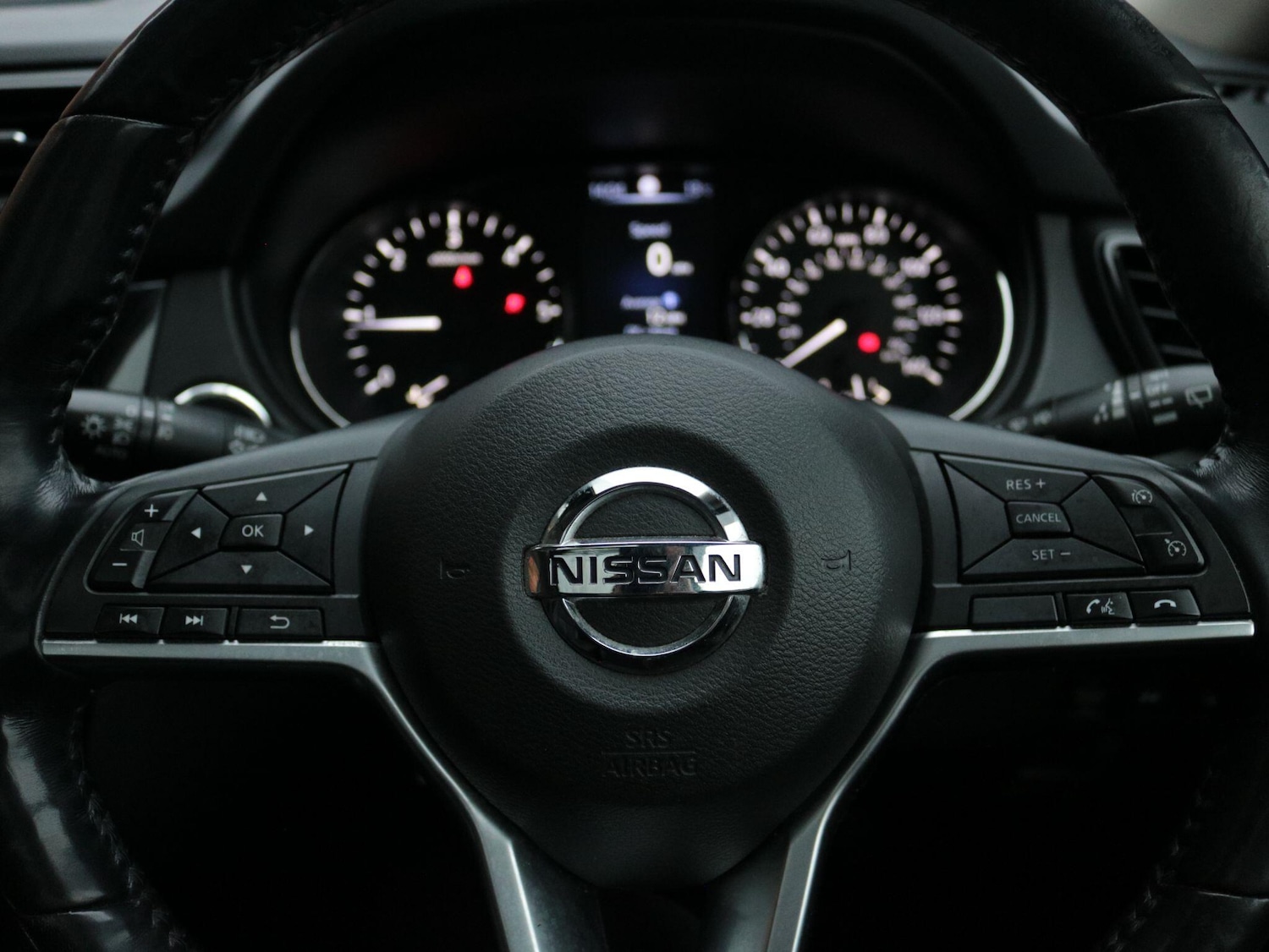 Used Nissan X-Trail for sale - 77710363: Photo 17