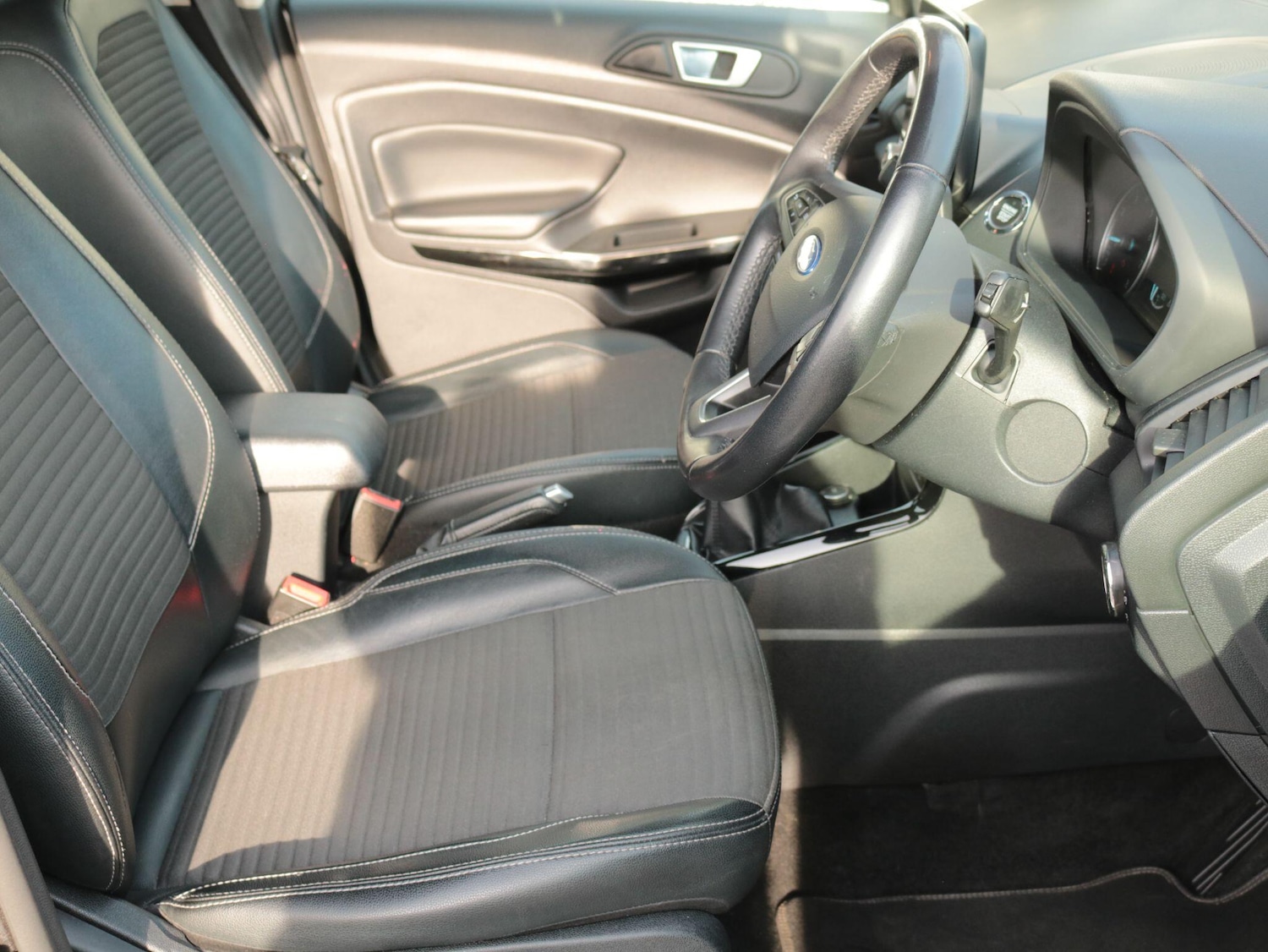 Used Ford Ecosport 2018 for sale - 77977873: Photo 13