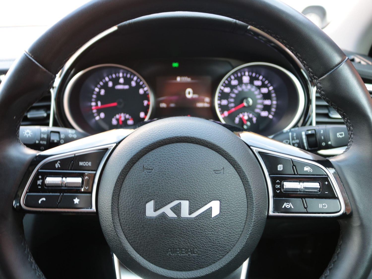 Used Kia XCeed 2023 for sale - 76572108: Photo 16