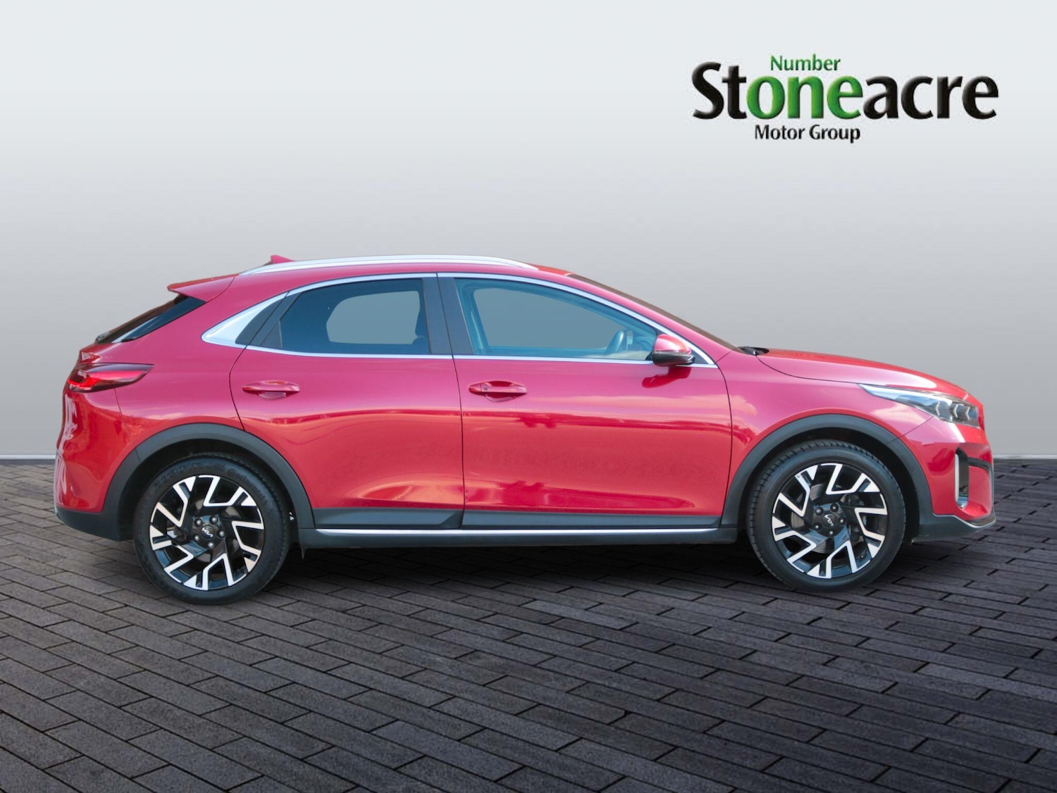 Used Kia XCeed 2023 for sale - 76572108: Photo 2