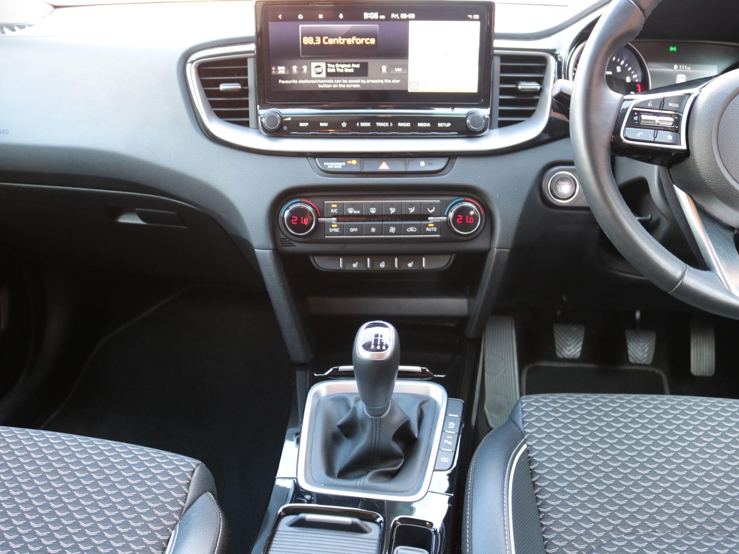 Used Kia XCeed 2023 for sale - 76572108: Photo 23