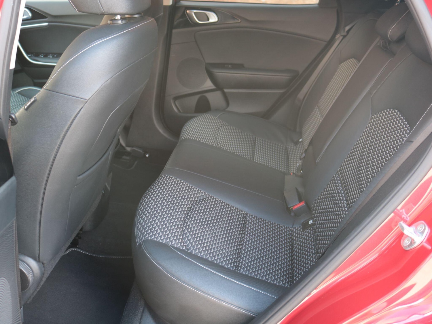 Used Kia XCeed 2023 for sale - 76572108: Photo 25