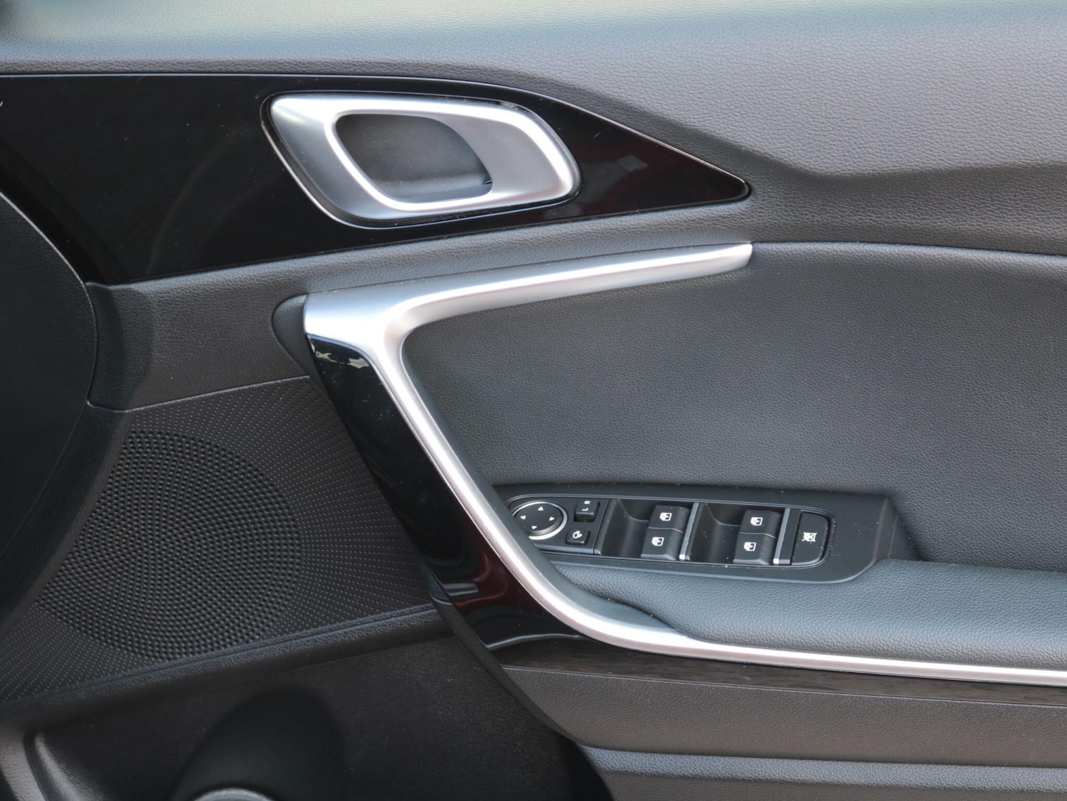 Used Kia XCeed 2023 for sale - 76572108: Photo 27