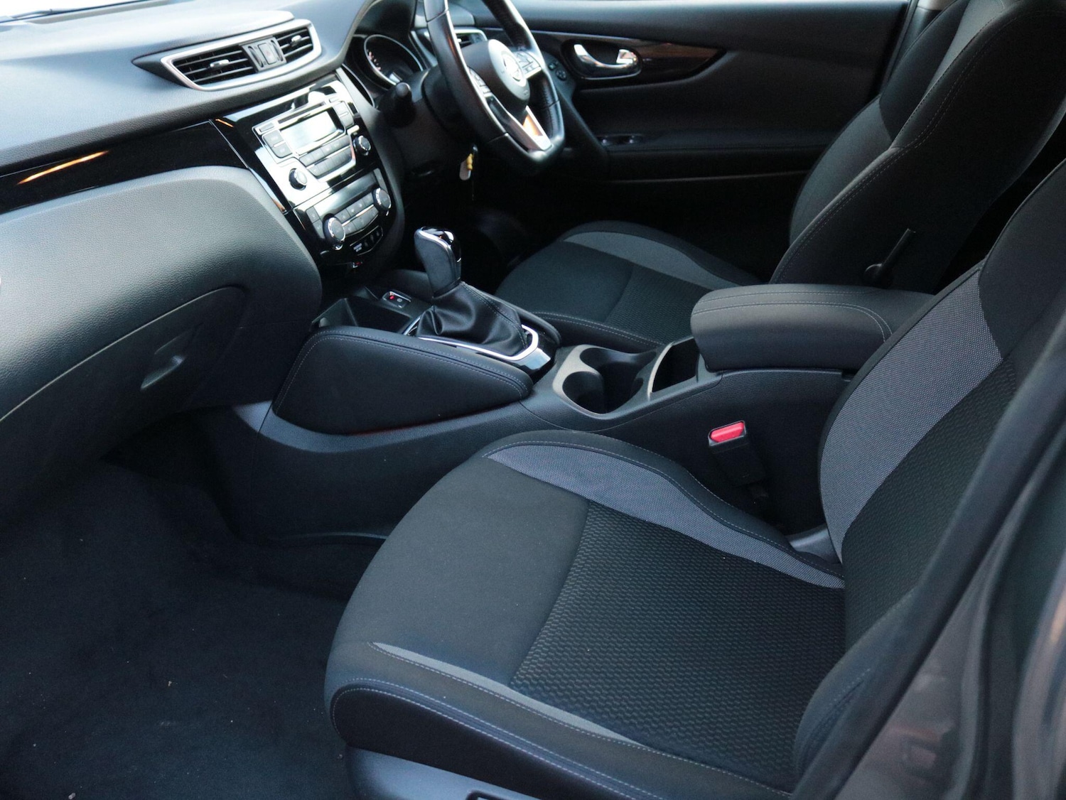 Used Nissan Qashqai 2018 for sale - 76964862: Photo 15