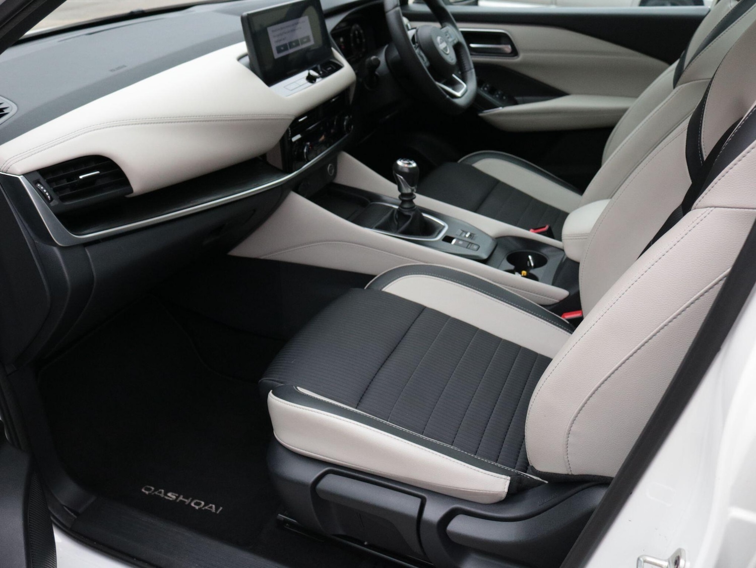 Used Nissan Qashqai 2023 for sale - 77132036: Photo 17