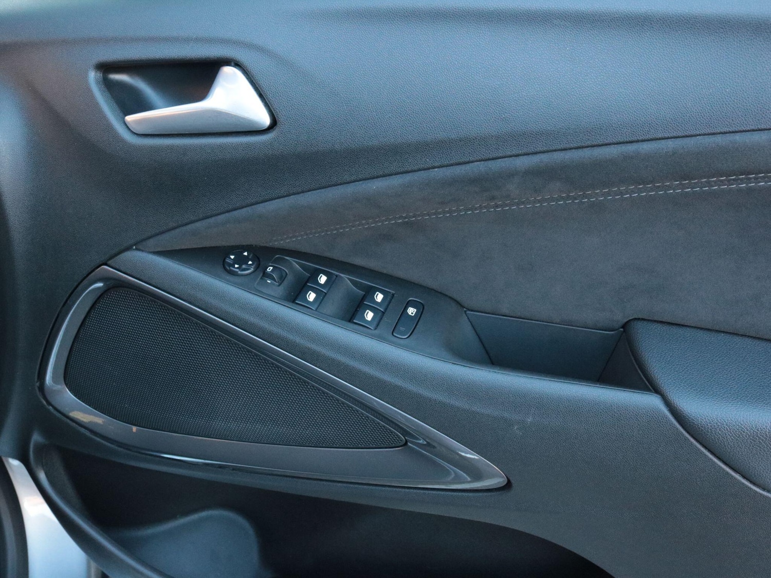 Used Vauxhall Crossland 2021 for sale - 76657807: Photo 22