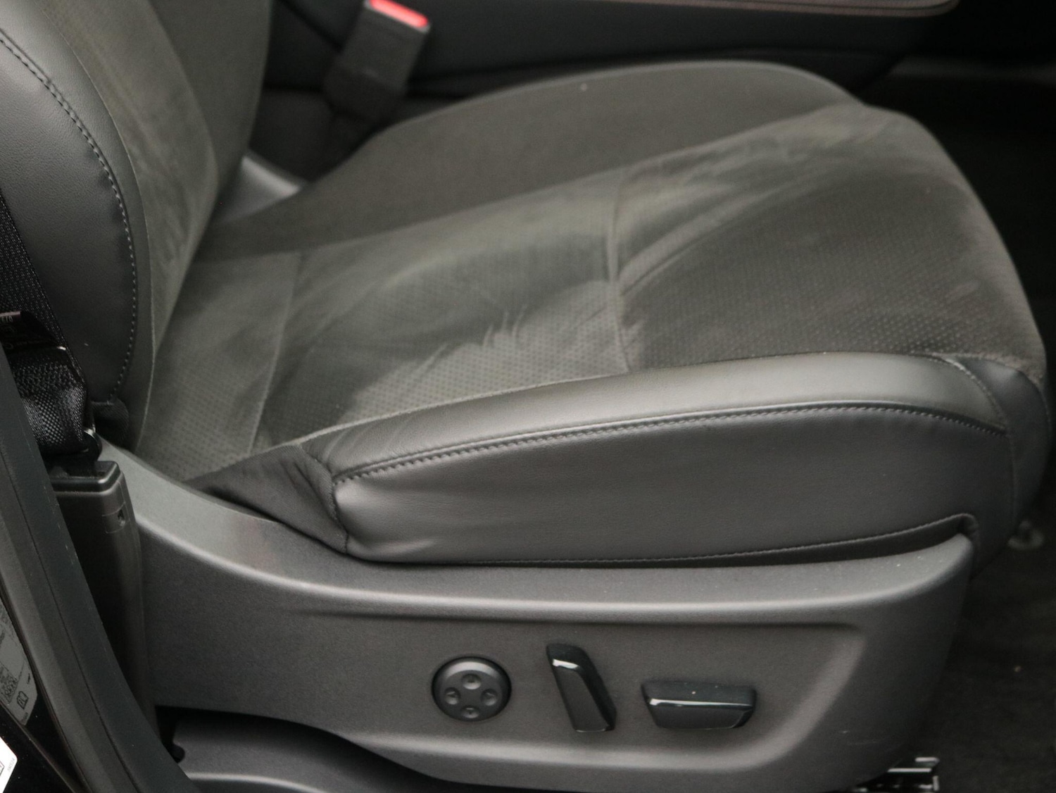 Used Nissan ARIYA 2025 for sale - 77238208: Photo 34