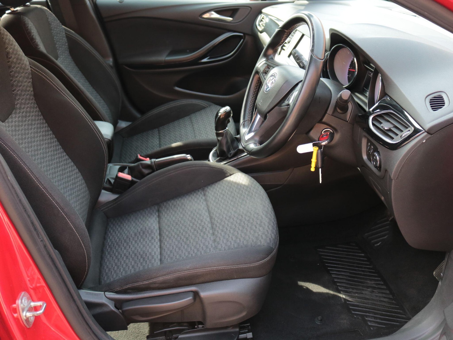 Used Vauxhall Astra for sale - 77977701: Photo 13