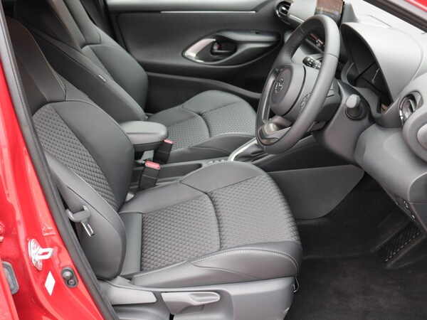 Used Mazda Mazda2 HYBRID 2025 for sale - 76270579: Photo 14
