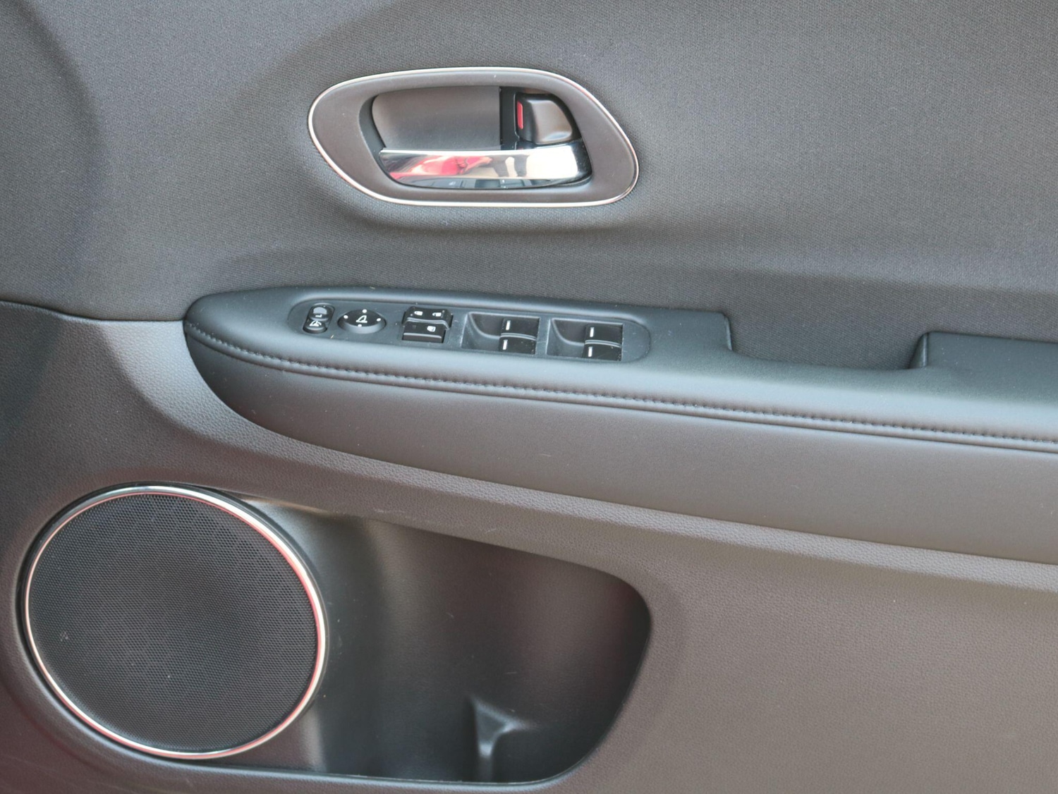 Used Honda HR-V 2020 for sale - 76472336: Photo 29