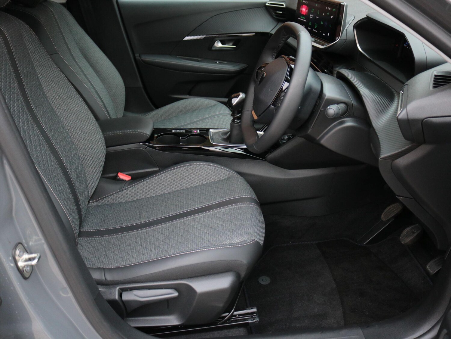 Used Peugeot 208 2025 for sale - 78058610: Photo 13