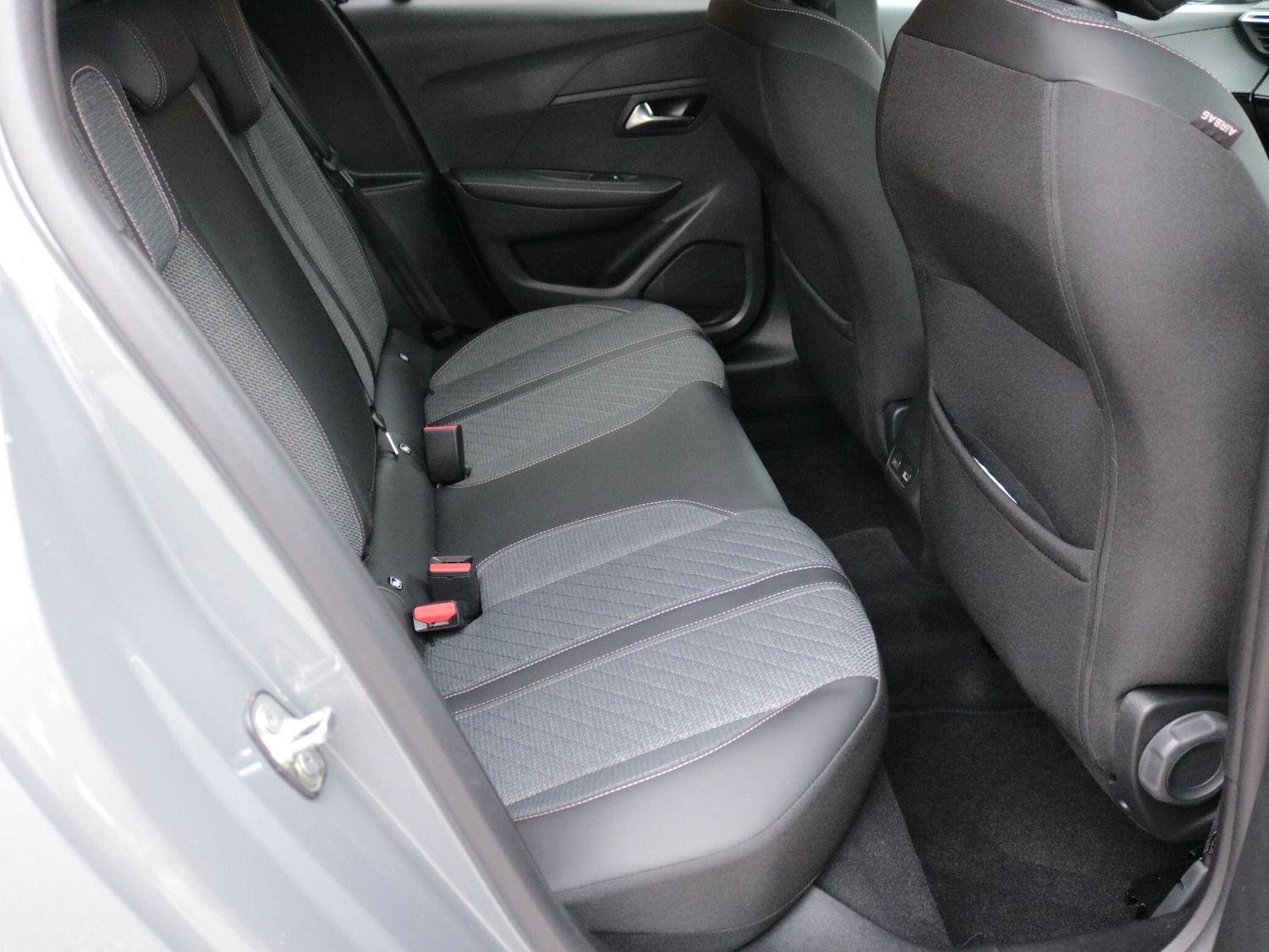 Used Peugeot 208 2025 for sale - 78058610: Photo 24