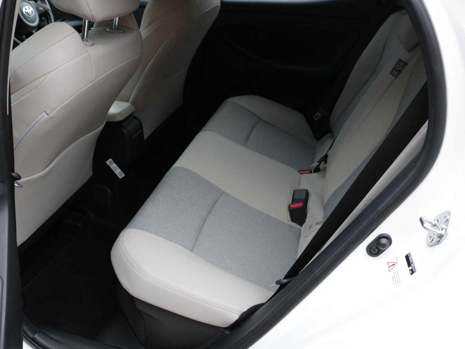 Used Toyota Yaris 2022 for sale - 77710482: Photo 20