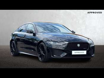 2024 - 2.0 D200 R-Dynamic SE Black 4dr Auto