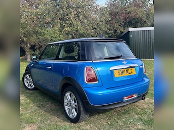 Used MINI Hatch 2011 for sale - 76060191: Photo