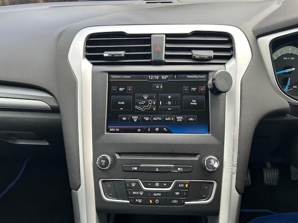 Used Ford Mondeo 2015 for sale - 76260504: Photo 38