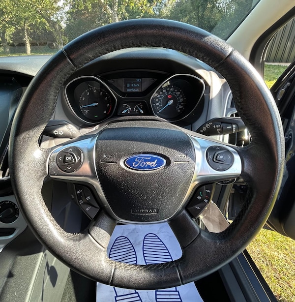 Used Ford Focus 2011 for sale - 76227789: Photo 38