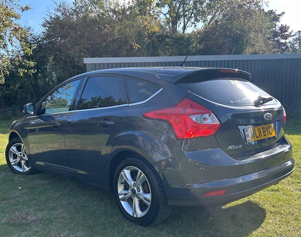 Used Ford Focus 2011 for sale - 76227789: Photo 4