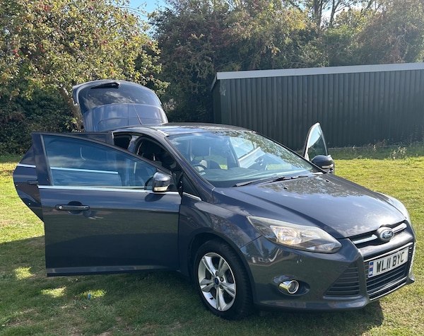 Used Ford Focus 2011 for sale - 76227789: Photo 5