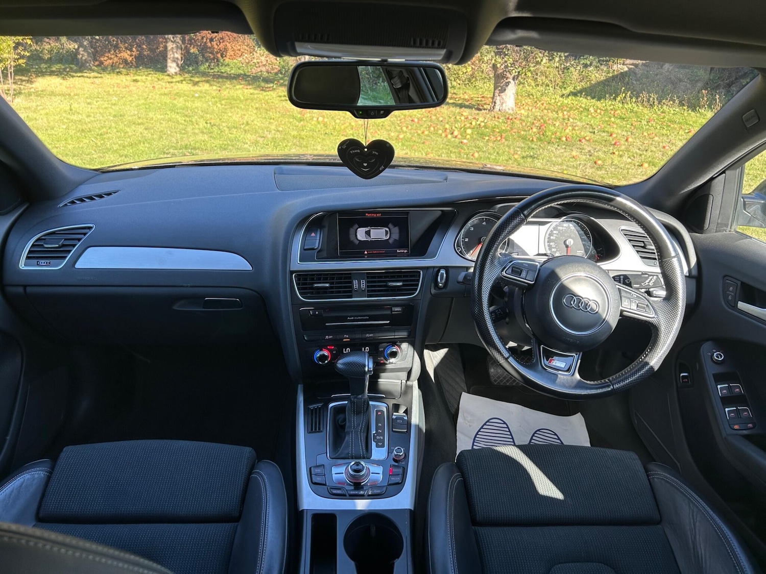Used Audi A4 Avant 2014 for sale - 76188619: Photo 12