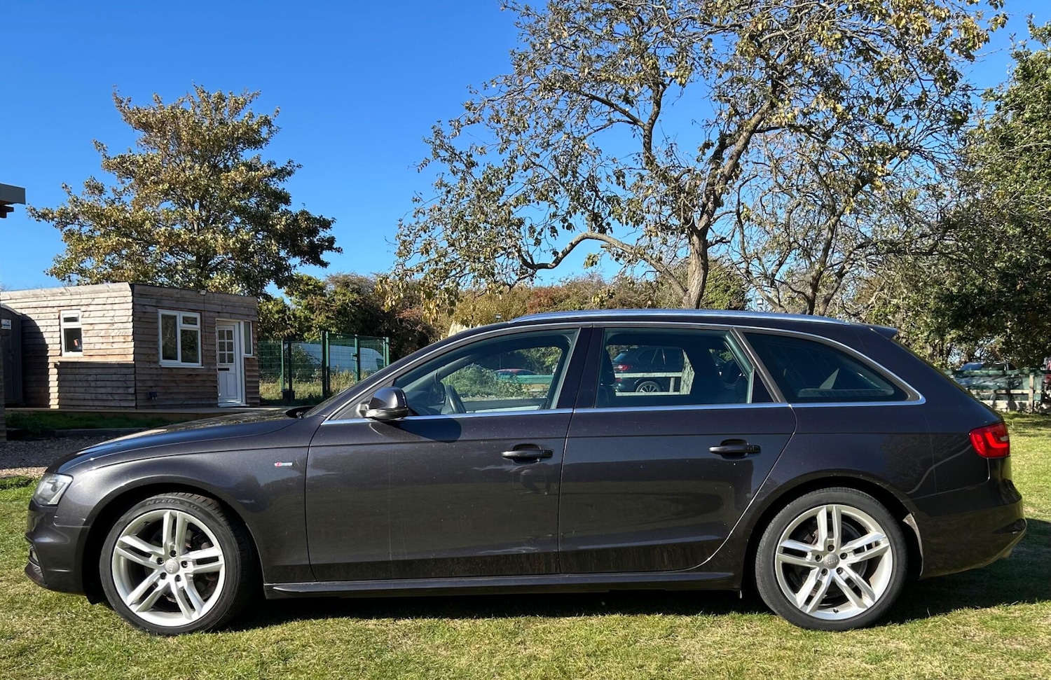 Used Audi A4 Avant 2014 for sale - 76188619: Photo 8
