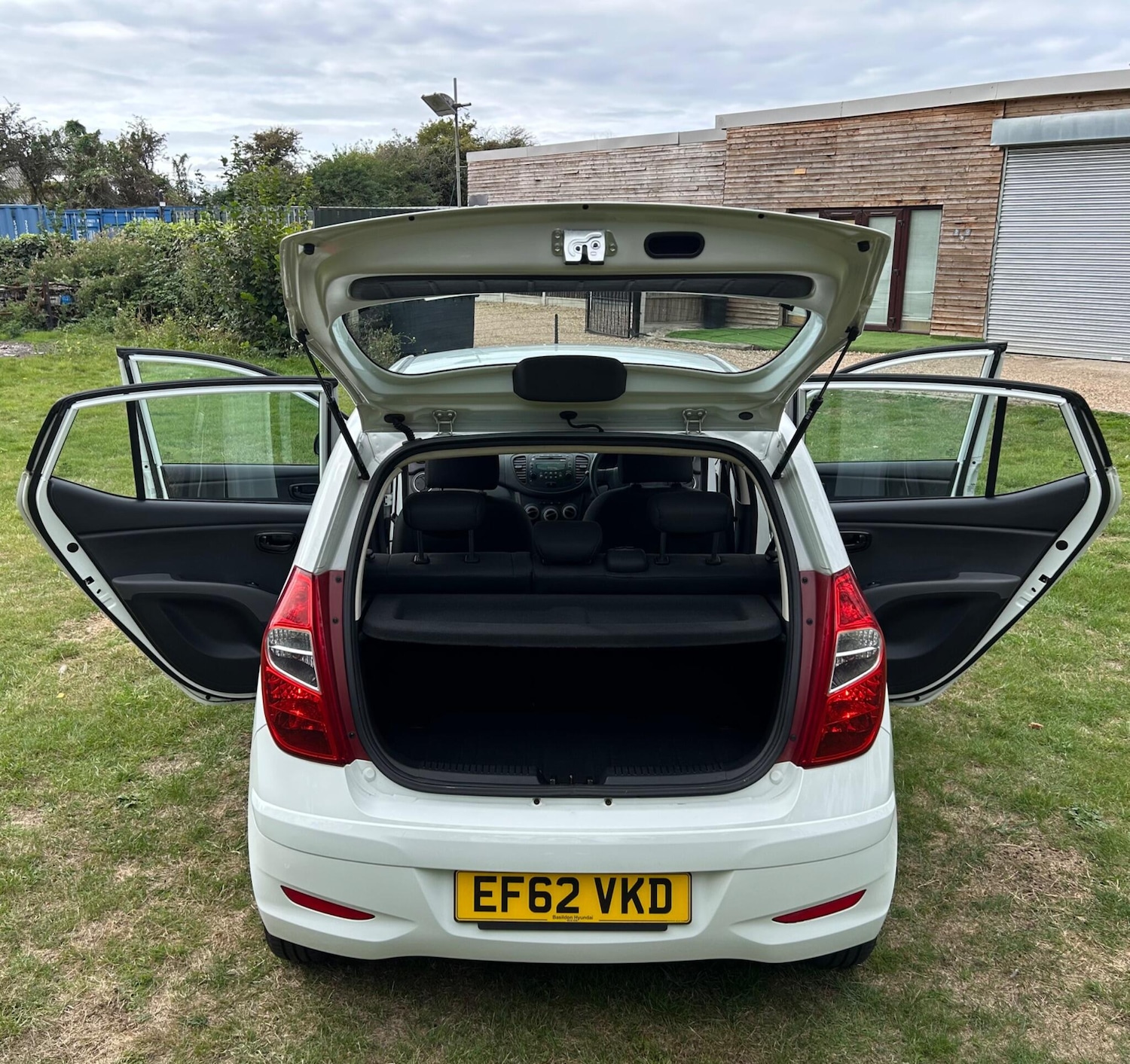 Vehicle 28