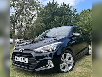Used Hyundai i20 2017 for sale - 75976984: Photo