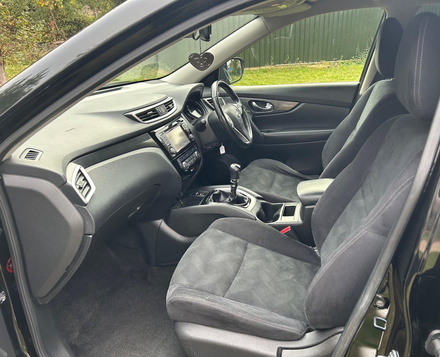 Used Nissan X-Trail 2015 for sale - 76283610: Photo 37