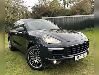 2017 (17) - 3.0 TD V6 Platinum Edition TiptronicS 4WD Euro 6 (s/s) 5dr