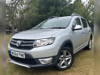 Used Dacia Sandero Stepway 2015 for sale - 75809959: Photo