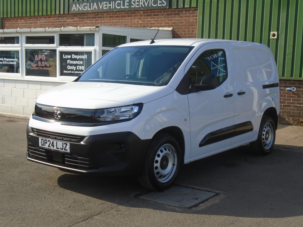 Used Vauxhall Combo 2024 for sale - 77964963: Photo 1