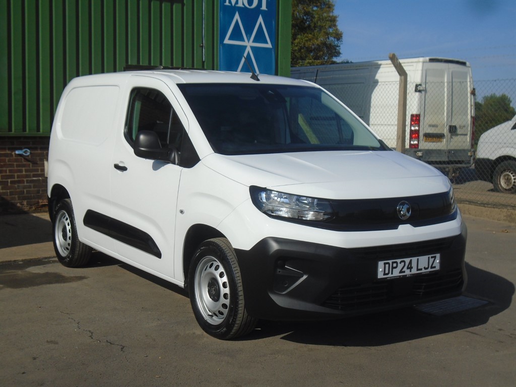 Used Vauxhall Combo 2024 for sale - 77964963: Photo 2
