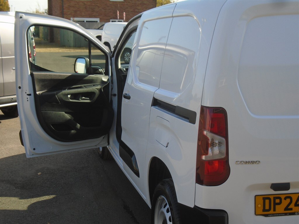 Used Vauxhall Combo 2024 for sale - 77964963: Photo 25