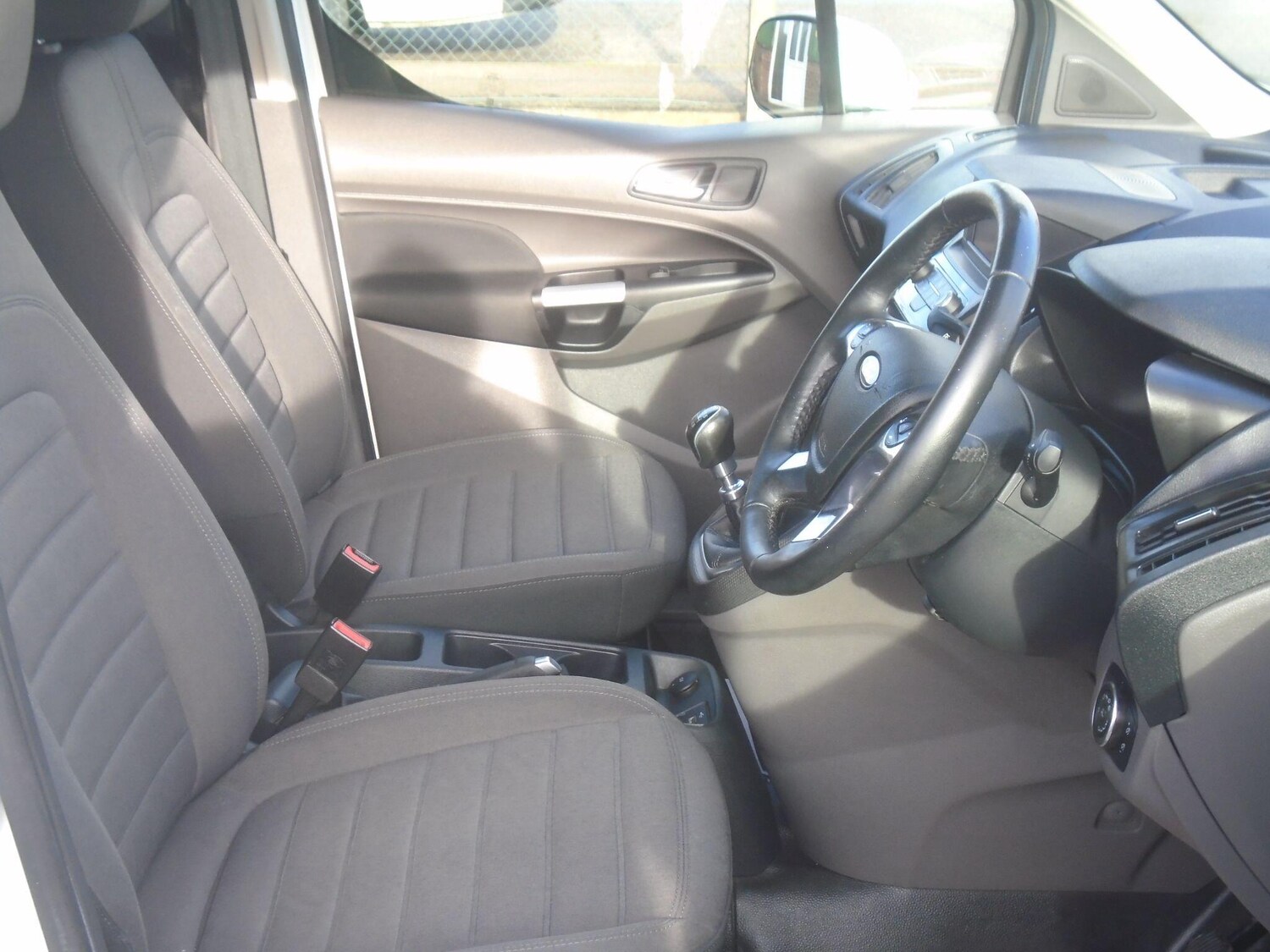 Used Ford Transit Connect 2020 for sale - 77884894: Photo 32