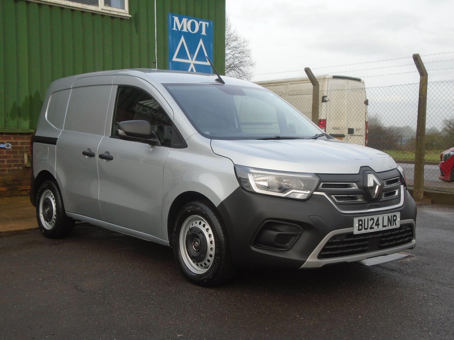 Used Renault Kangoo 2024 for sale - 77884892: Photo 2