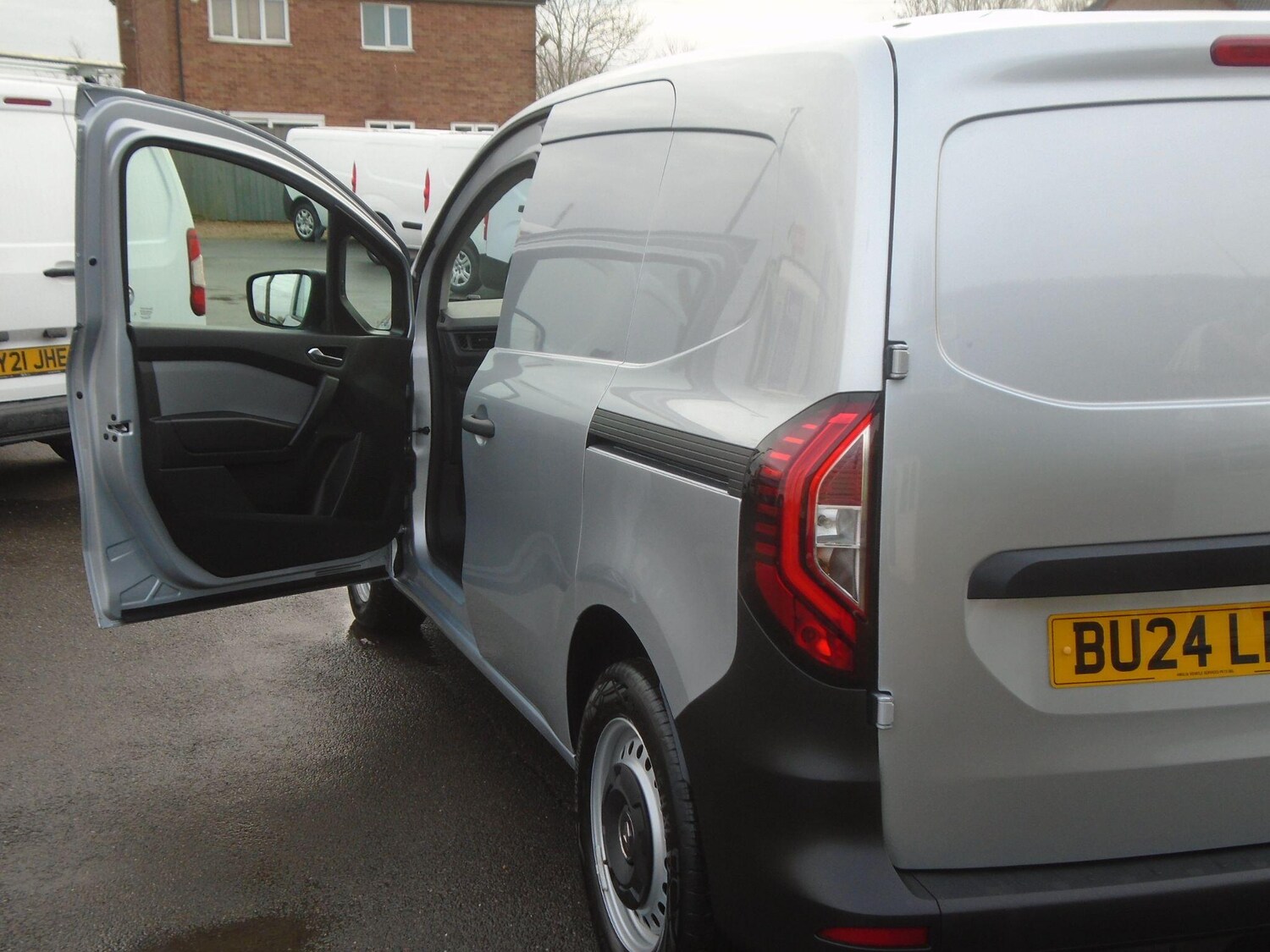 Used Renault Kangoo 2024 for sale - 77884892: Photo 29