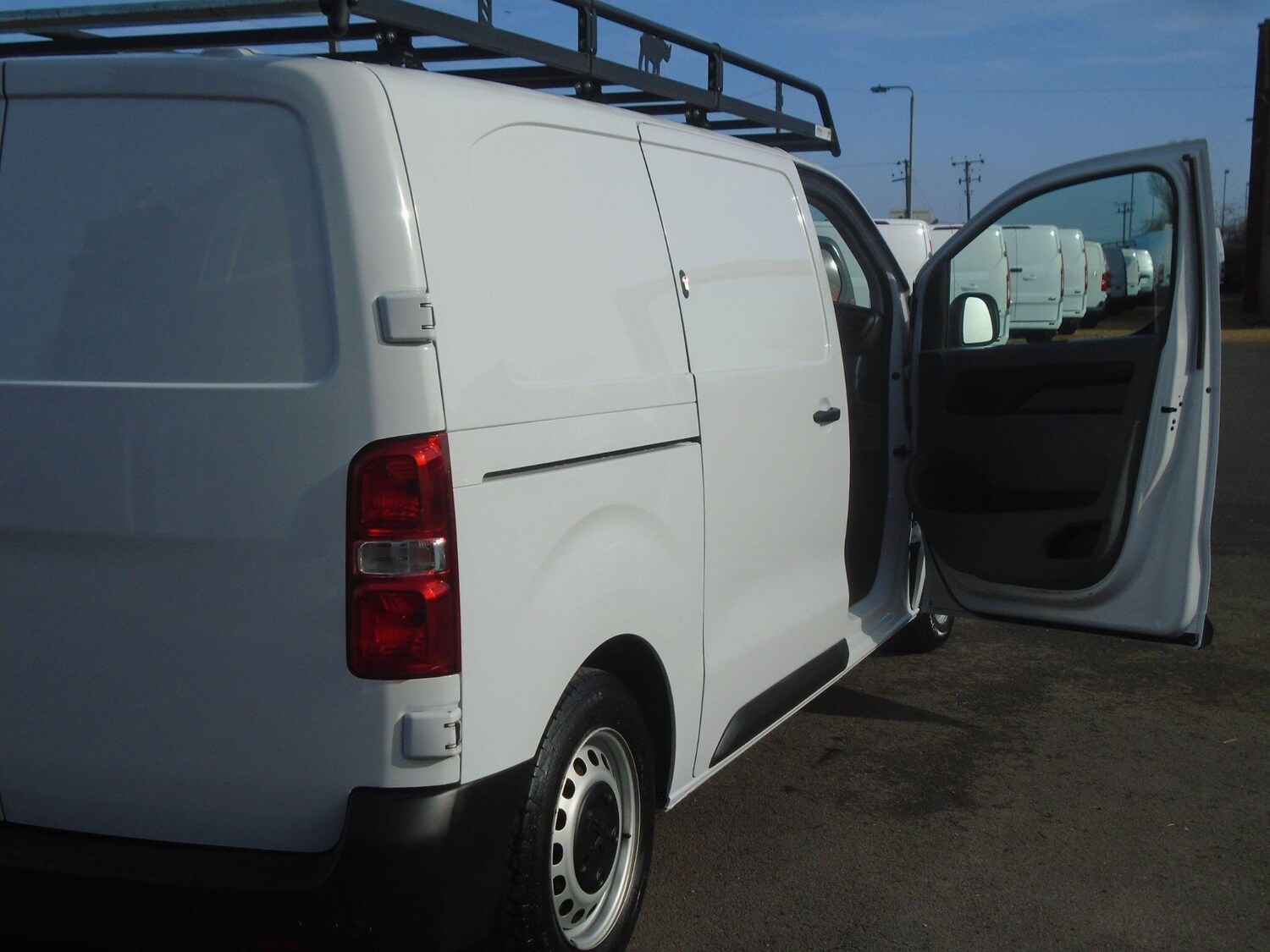 Used Peugeot Expert 2022 for sale - 77884893: Photo 25