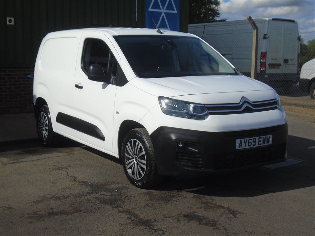 Used Citroen Berlingo 2020 for sale - 77964943: Photo 2