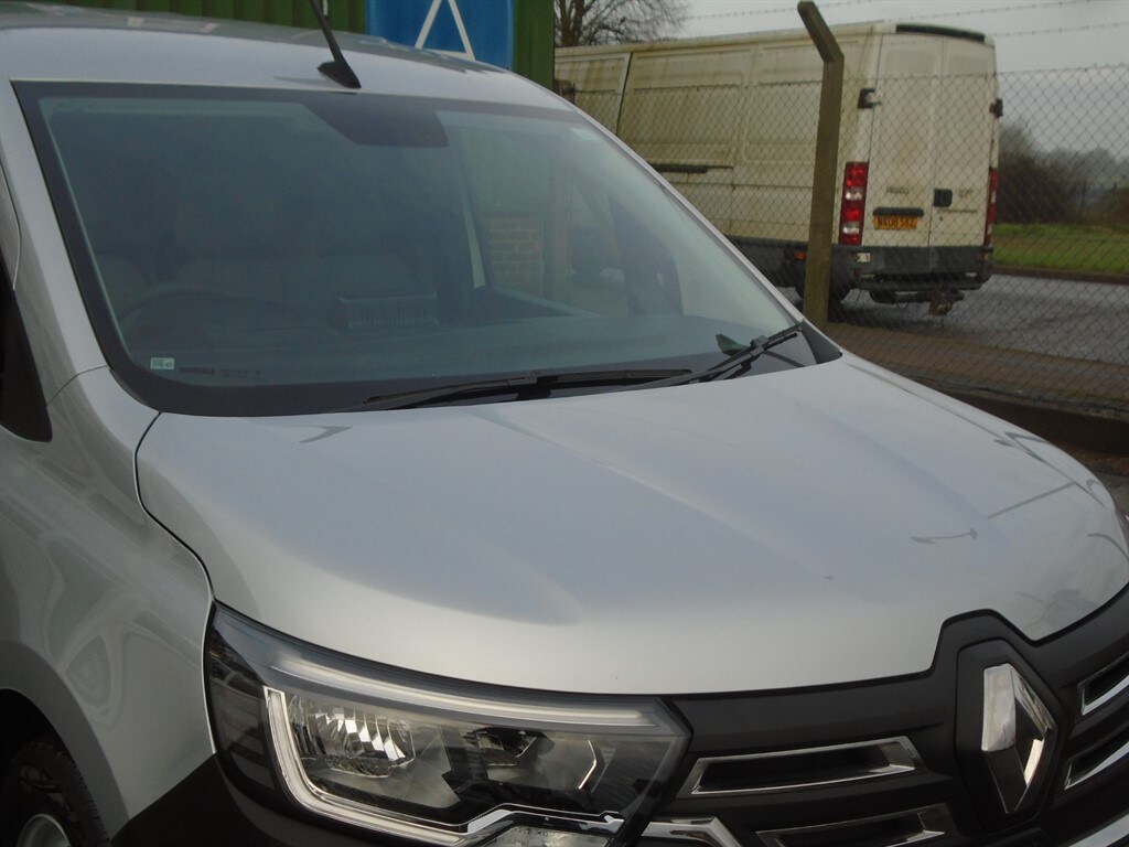 Used Renault Kangoo 2024 for sale - 77964968: Photo 12