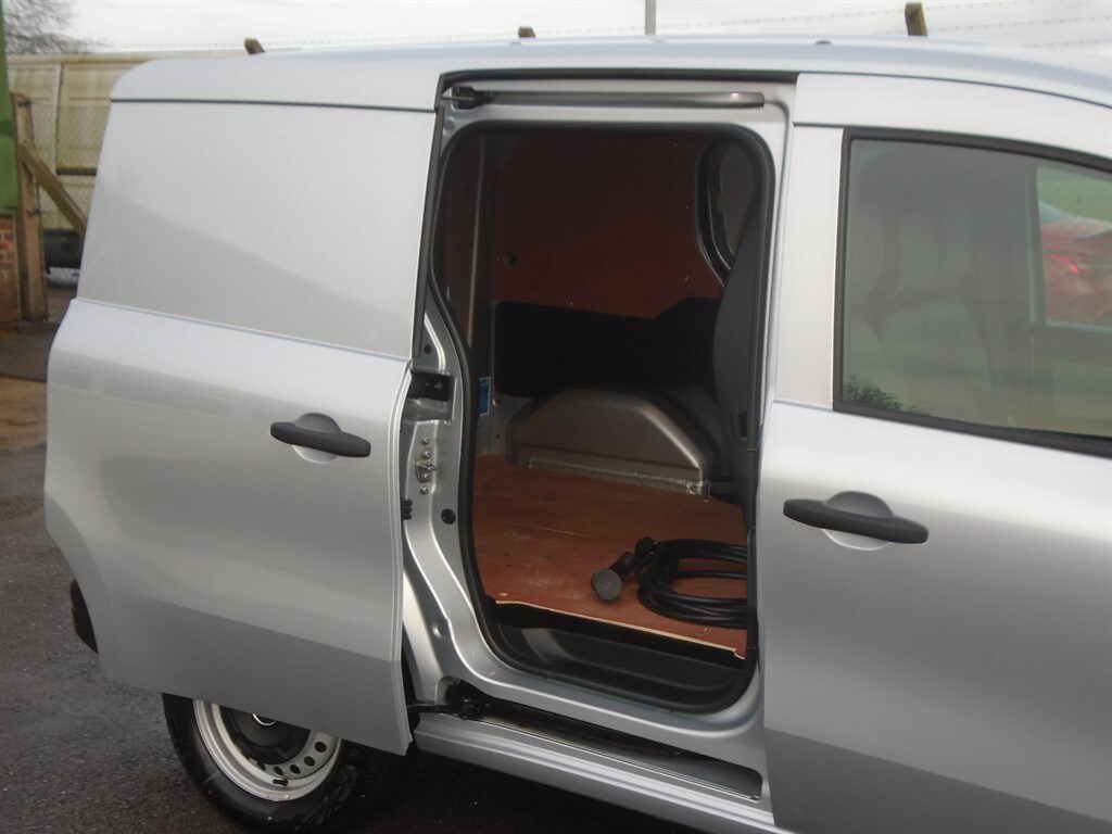 Used Renault Kangoo 2024 for sale - 77964968: Photo 30