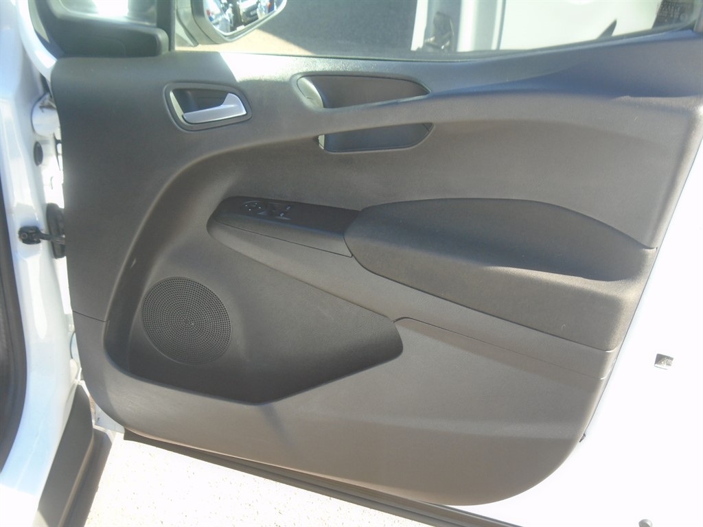 Used Ford Transit Courier 2019 for sale - 77964936: Photo 32