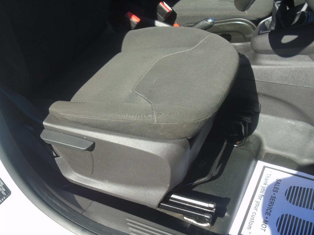 Used Ford Transit Courier 2019 for sale - 77964936: Photo 34